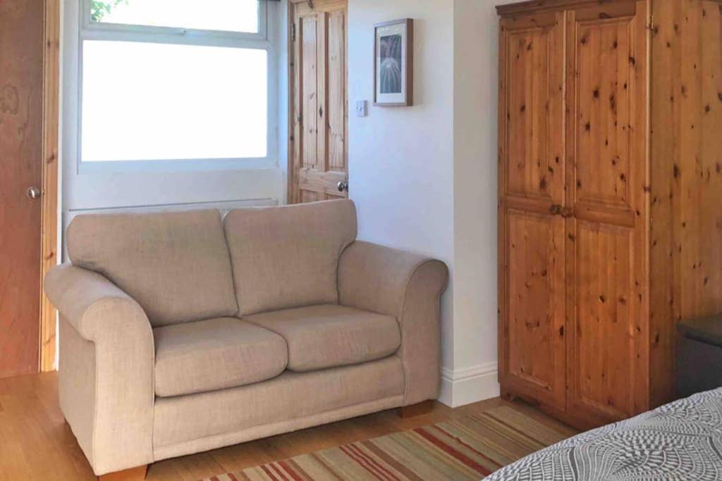 Modern Studio Apartment Near Town Centre Пул Екстер'єр фото